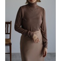 タートルネックリブプルオーバー