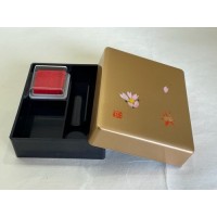 R5-1　印鑑ケース　金　春秋　Seal case, gold, spring and autumn